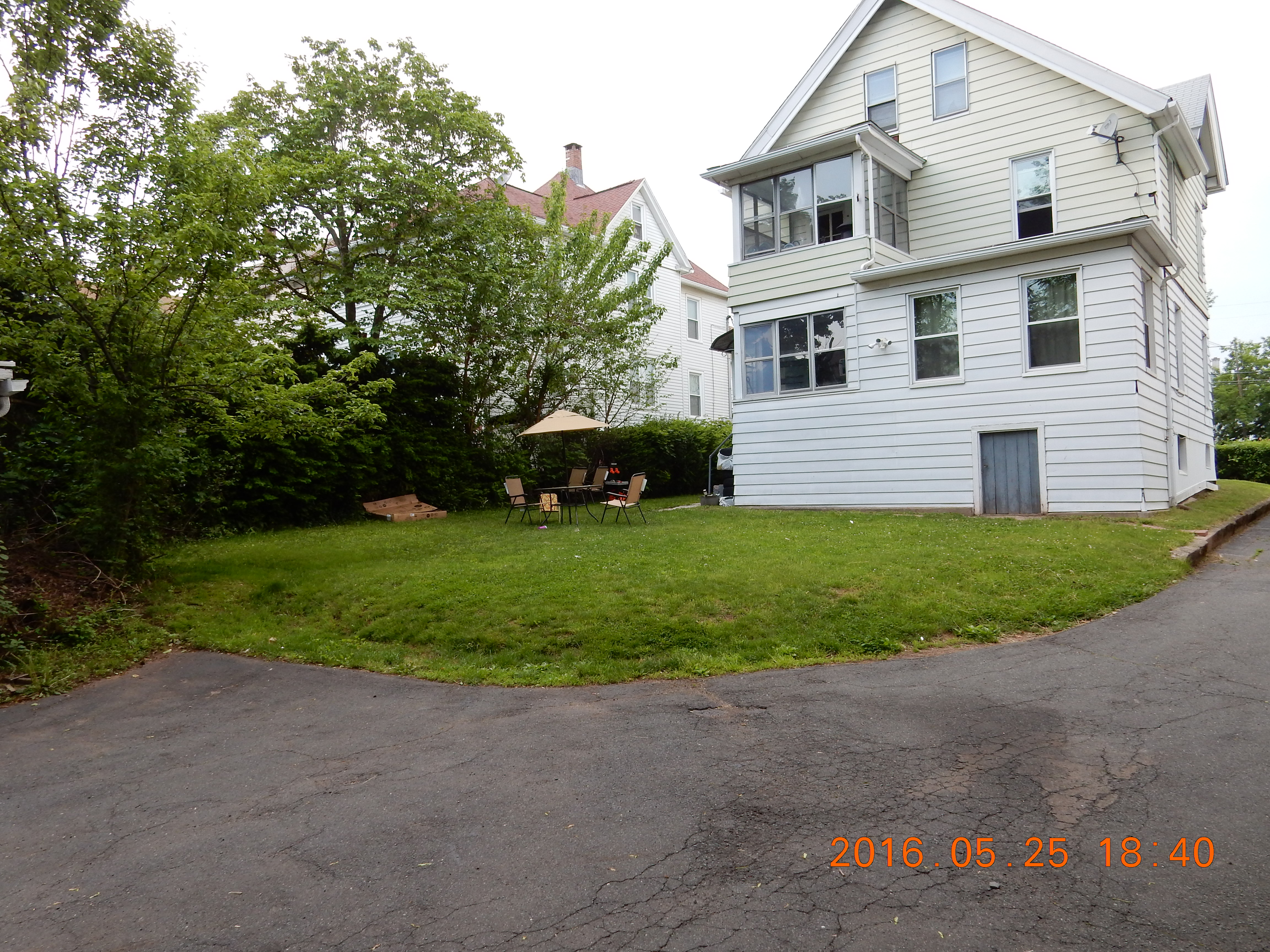 537 Church St, New Britain, CT 06051