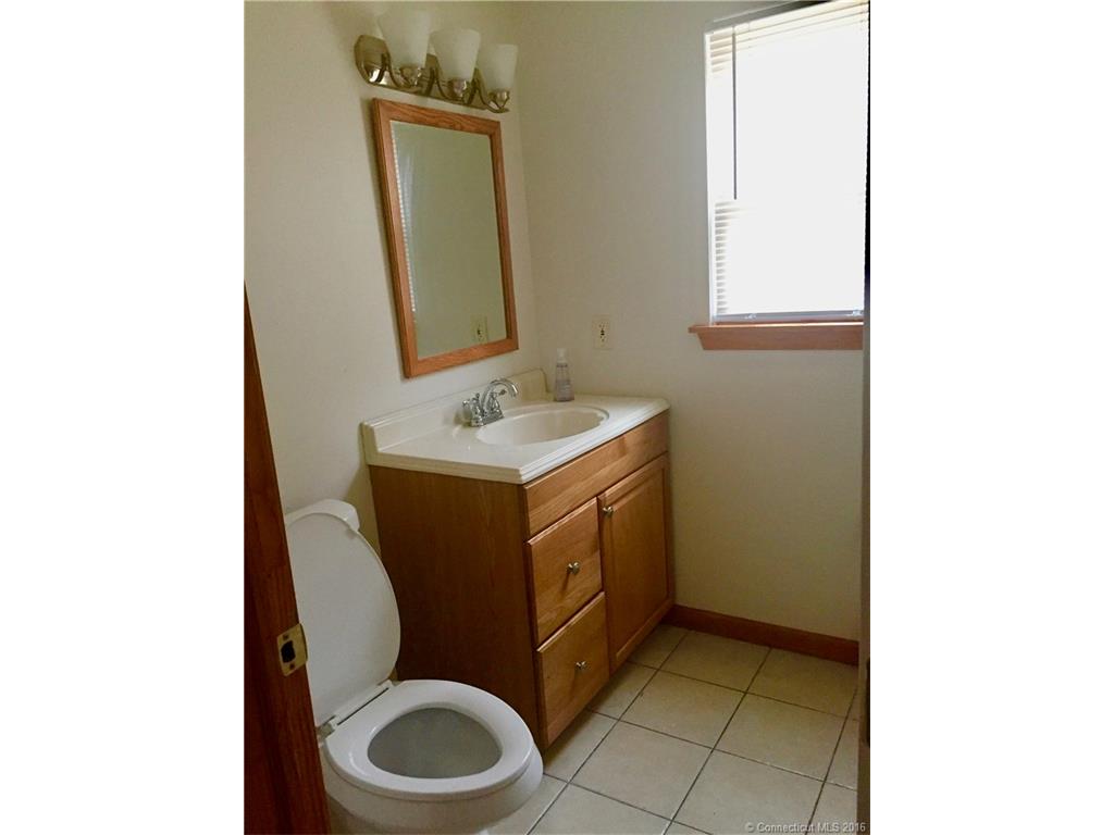 222 Bassett St, New Britian, CT 06051