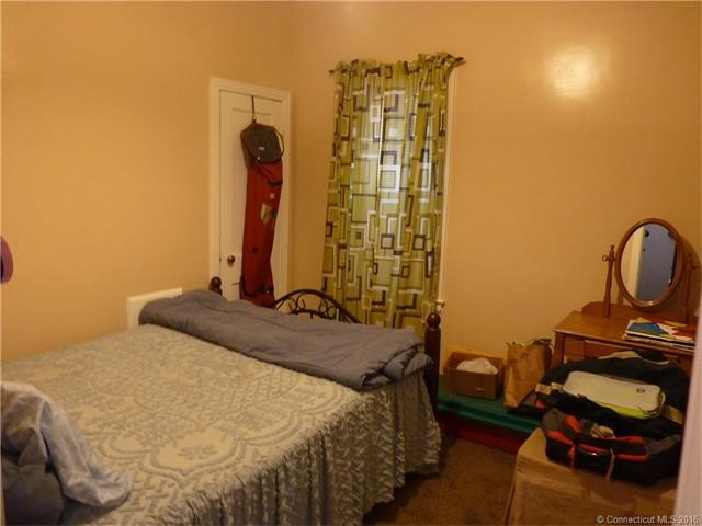 80Lawlor St, New Britain, CT 06051