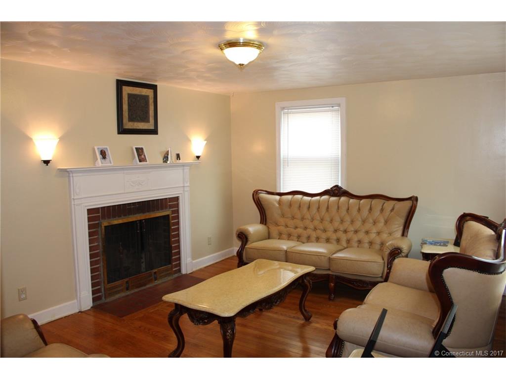 134 Market St, New Britain, CT 06051