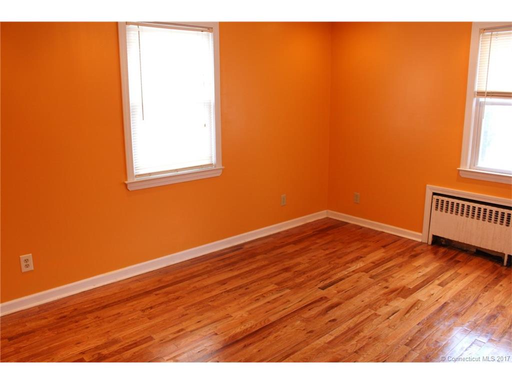134 Market St, New Britain, CT 06051