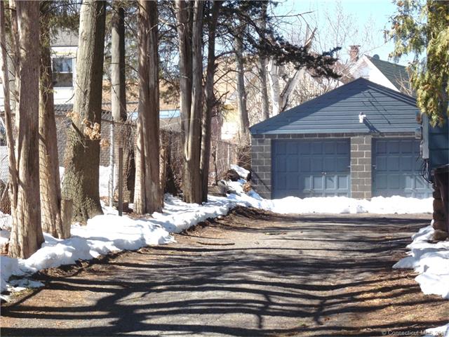 40Gladden St, New Britain, CT 06051