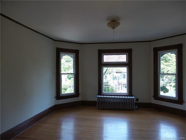 52 Vine St, New Britain, CT 06052