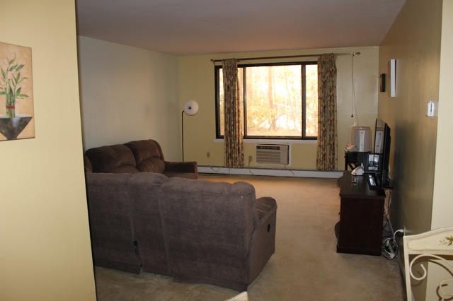 2100 Stanley St, New Britain, CT 06053