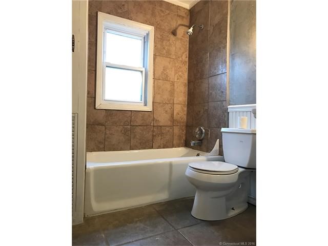 24Stewart St, New Britain, CT 06053