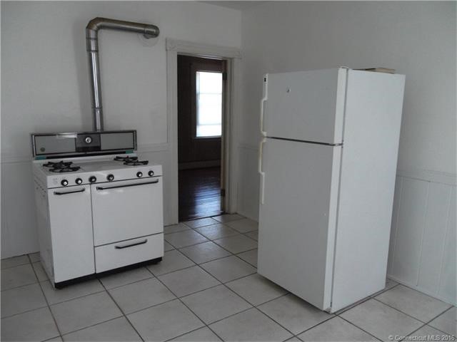 42Derby St, New Britain, CT 06053