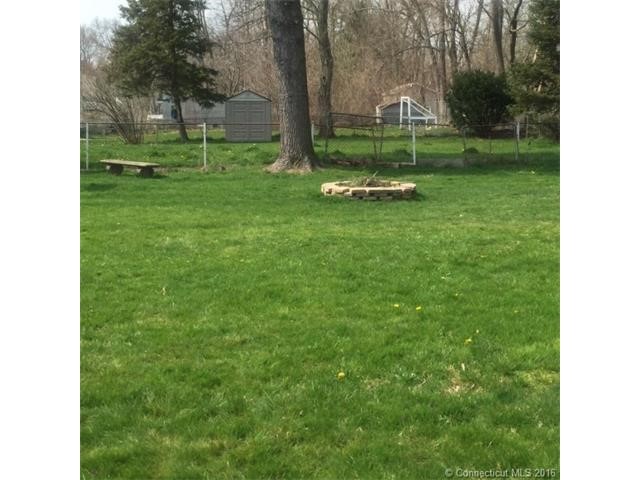 105Howe Rd, New Britain, CT 06053