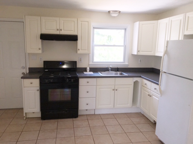 6 Nachilly Dr, New Britian, CT 06053