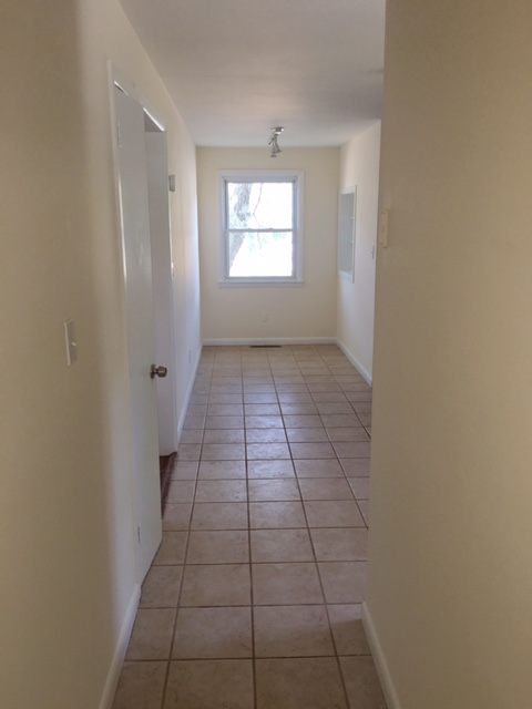 6 Nachilly Dr, New Britian, CT 06053