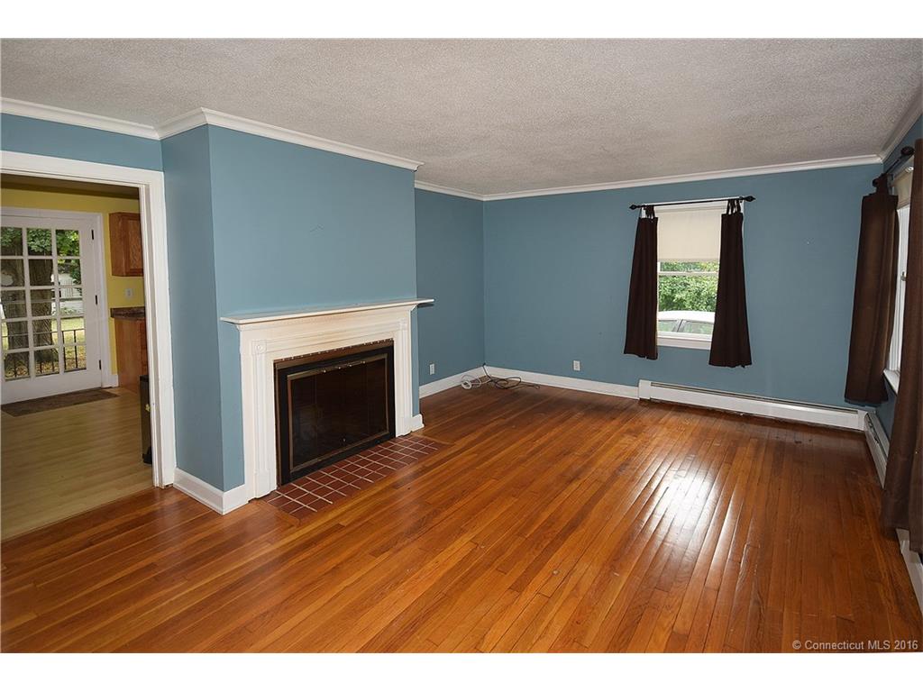 35 Rosemary Lane, New Britain, CT 06053
