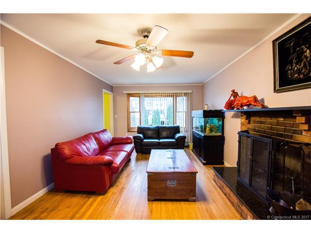 47 Oneida St, New Britain, CT 06053