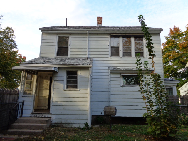 102 Roxbury RdNew Britain, CT, 06053Hartford County