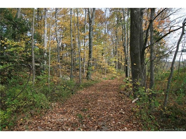 390Bruning Rd, New Hartford, CT 06057