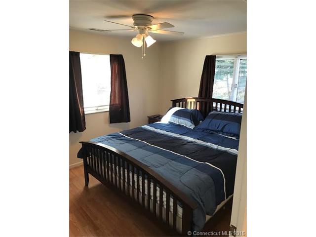 24 Mountain View Dr, Plainville, CT 06062