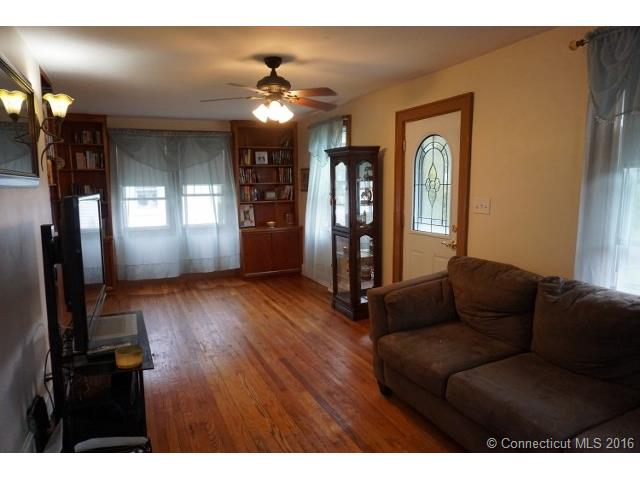 17 Burnside Ave, Plainville, CT 06062