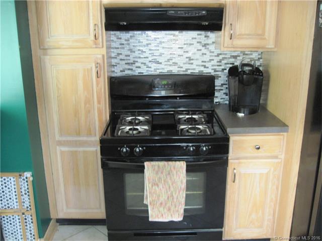 36 Milford St, Plainville, CT 06062