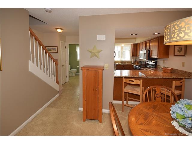 50Pierce St #59, Plainville, CT 06062