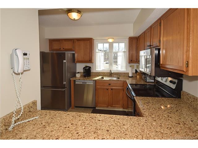 50Pierce St #59, Plainville, CT 06062