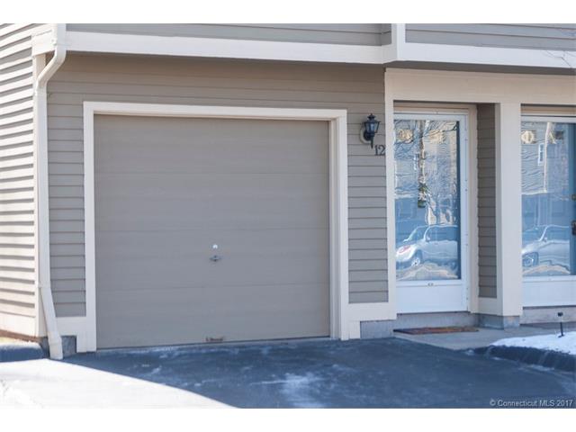 50 Pierce St, Plainville, CT 06062