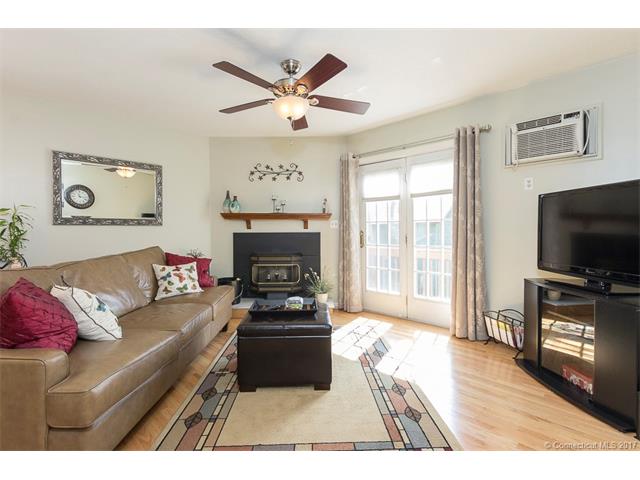 50 Pierce St, Plainville, CT 06062