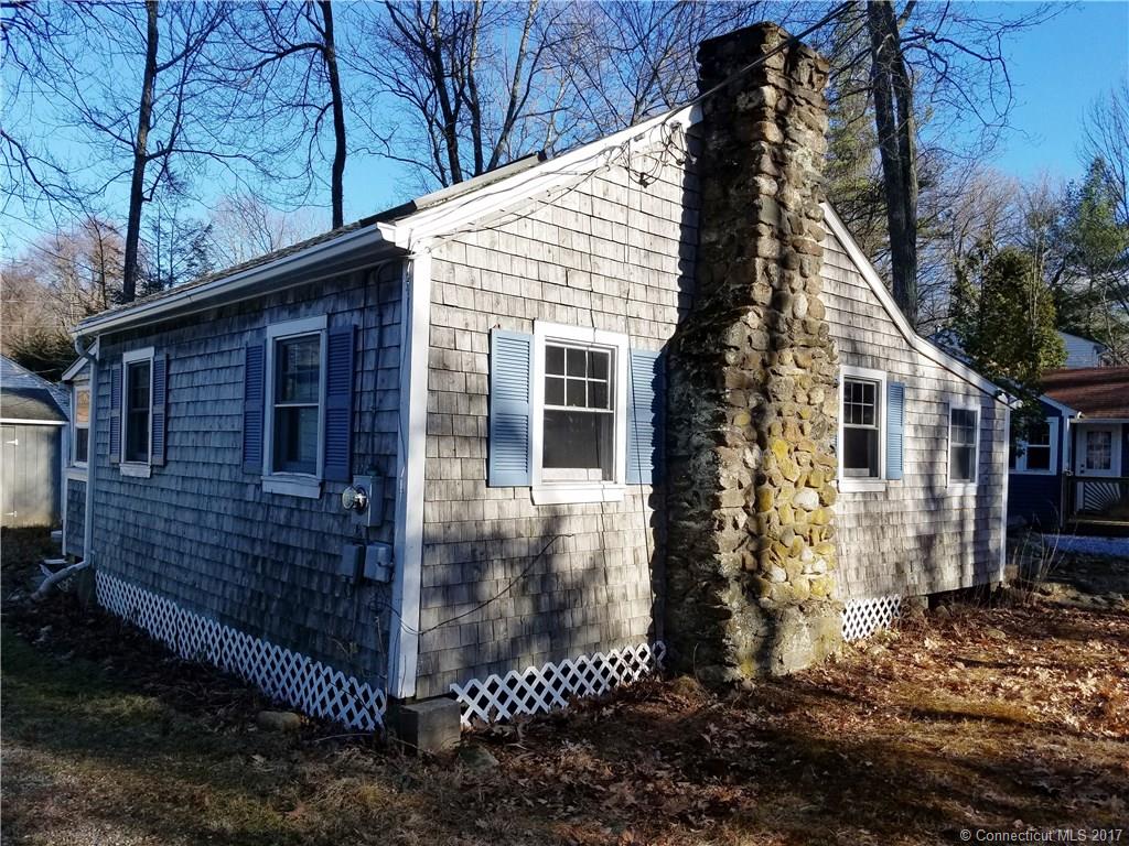 14 Aquatic Road, Barkhamsted, CT 06063