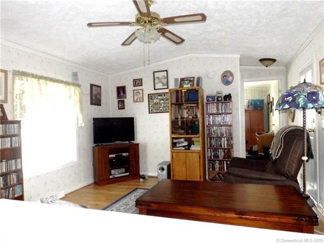 35Middle Ter, Vernon, CT 06066