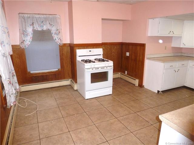 49 Mountain St, Vernon, CT 06066