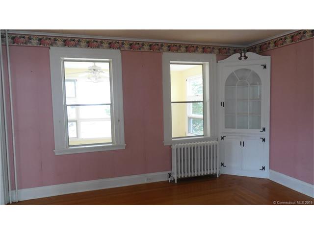 68 Prospect St, Vernon, CT 06066