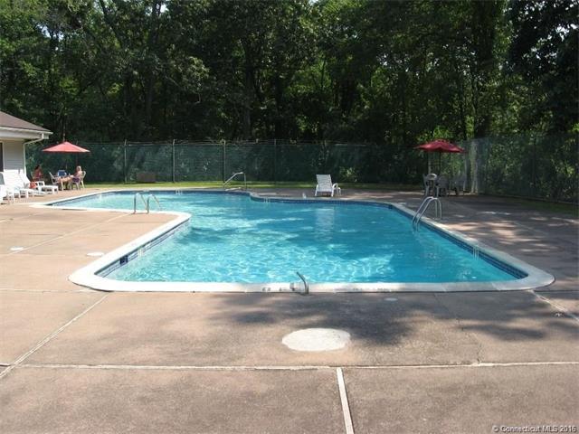 655 Talcottville Rd, Vernon, CT 06066