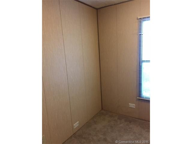 325 Kelly Rd, Vernon, CT 06066