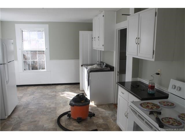 89High St, Vernon, CT 06066