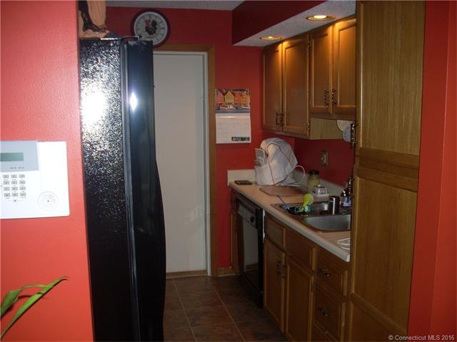 16Maple St #6, Vernon, CT 06066