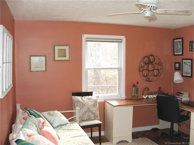 127Washington St, Vernon, CT 06066