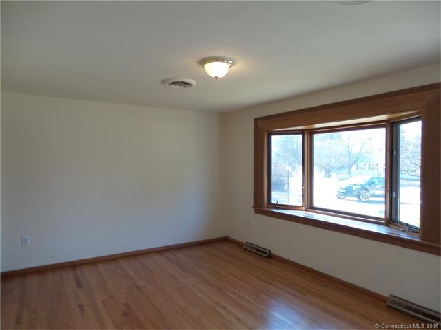 20 Harriet St, Vernon, CT 06066