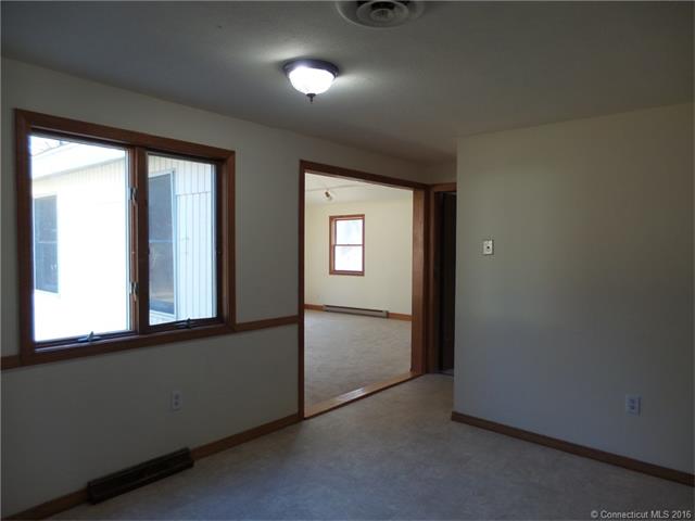20 Harriet St, Vernon, CT 06066