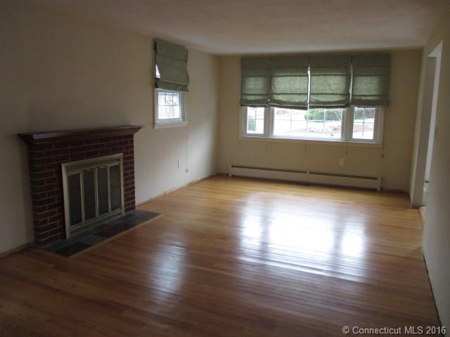 3 Grandview Ter, Vernon, CT 06066