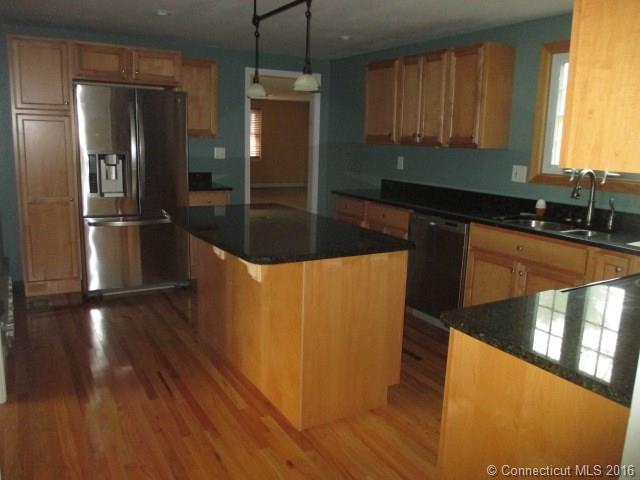 3 Grandview Ter, Vernon, CT 06066