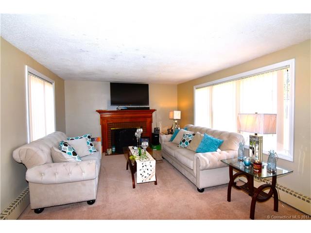 209 Talcottville Rd, Vernon, CT 06066