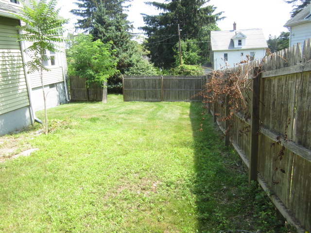 7 Reed StVernon Rockville, CT, 06066Tolland County