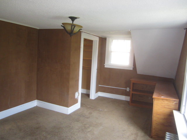 7 Reed StVernon Rockville, CT, 06066Tolland County