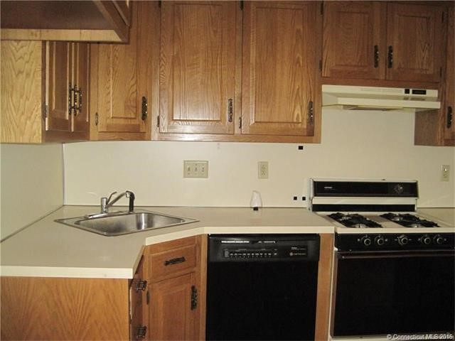 2360Main St #108, Rocky Hill, CT 06067