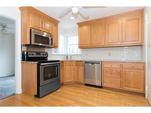 68Parsonage St, Rocky Hill, CT 06067