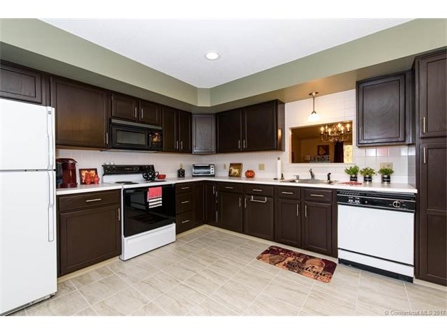 706Highpoint Drive #Unit 706, Rocky Hill, CT 06067