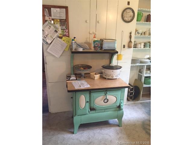174 Shore Rd, Salisbury, CT 06068