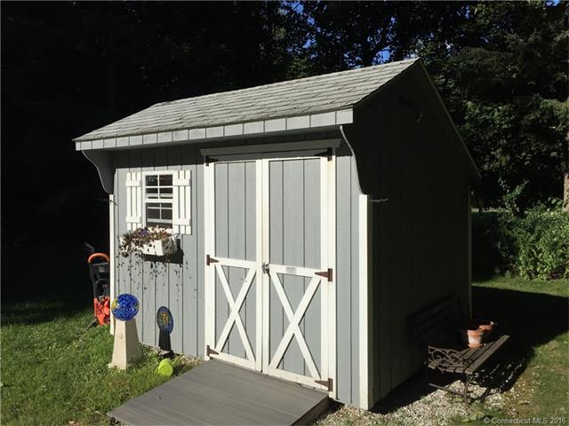 12 Fowler St, Salisbury, CT 06068