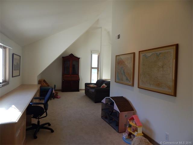 39 Great Elm Road, Sharon, CT 06069