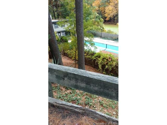 68 Library Lane, Simsbury, CT 06070