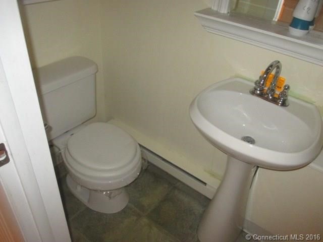 10Massaco St #L, Simsbury, CT 06070
