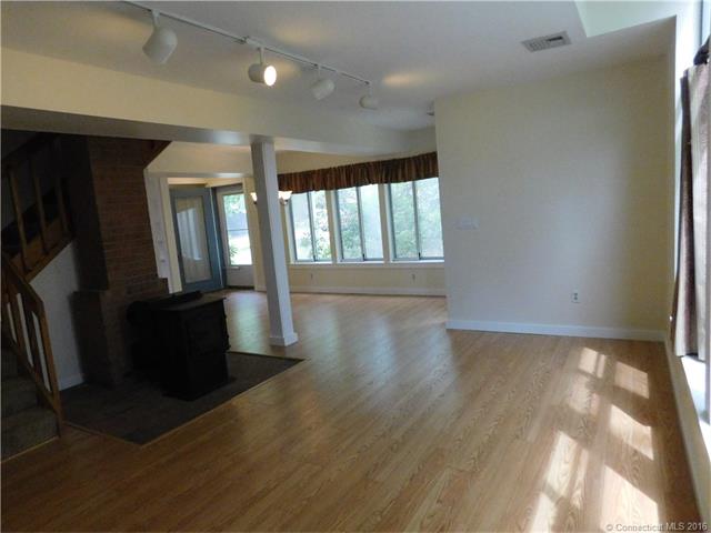 1Partridge Ct #1, Simsbury, CT 06070