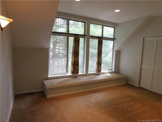 1Partridge Ct #1, Simsbury, CT 06070